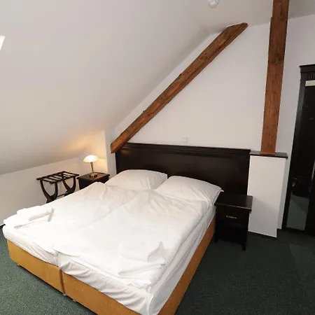 U Zeleneho Stromu 3* Nepomuk (Plzen-South)
