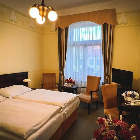 U Zeleneho Stromu 3*