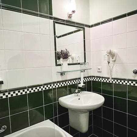 Hotel U Zeleneho Stromu
