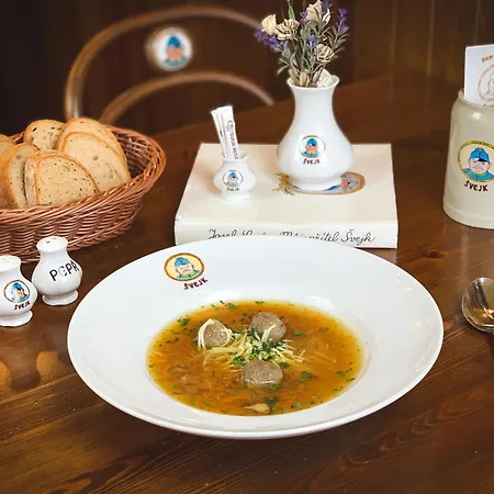 Hotel U Zeleneho Stromu 3*