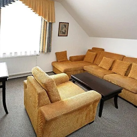 Szálloda U Zeleneho Stromu Nepomuk