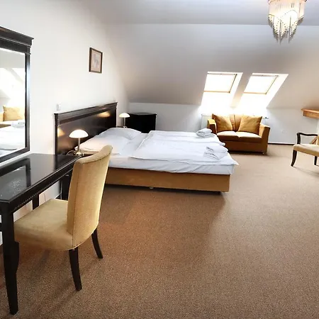 U Zeleneho Stromu 3* Nepomuk (Plzen-South)