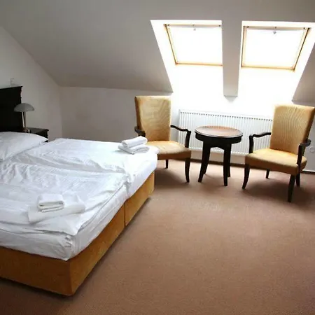 U Zeleneho Stromu 3* Nepomuk (Plzen-South)