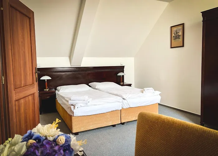 U Zeleneho Stromu Отель 3*