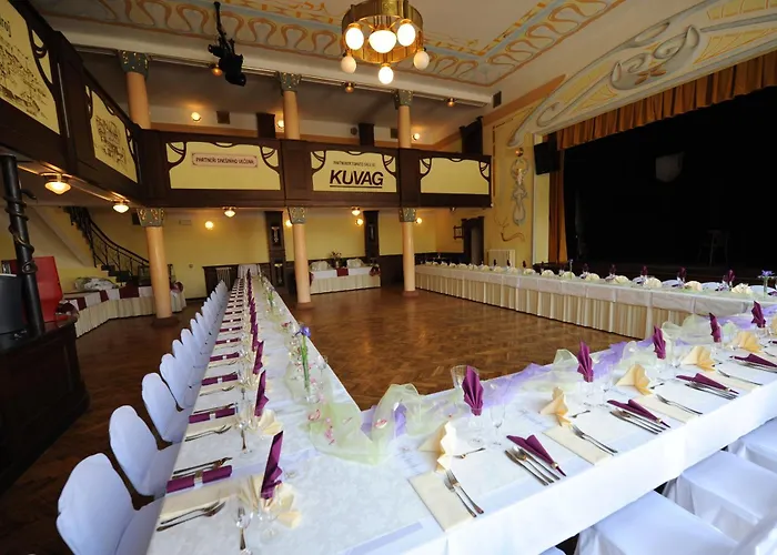 U Zeleneho Stromu Hotel